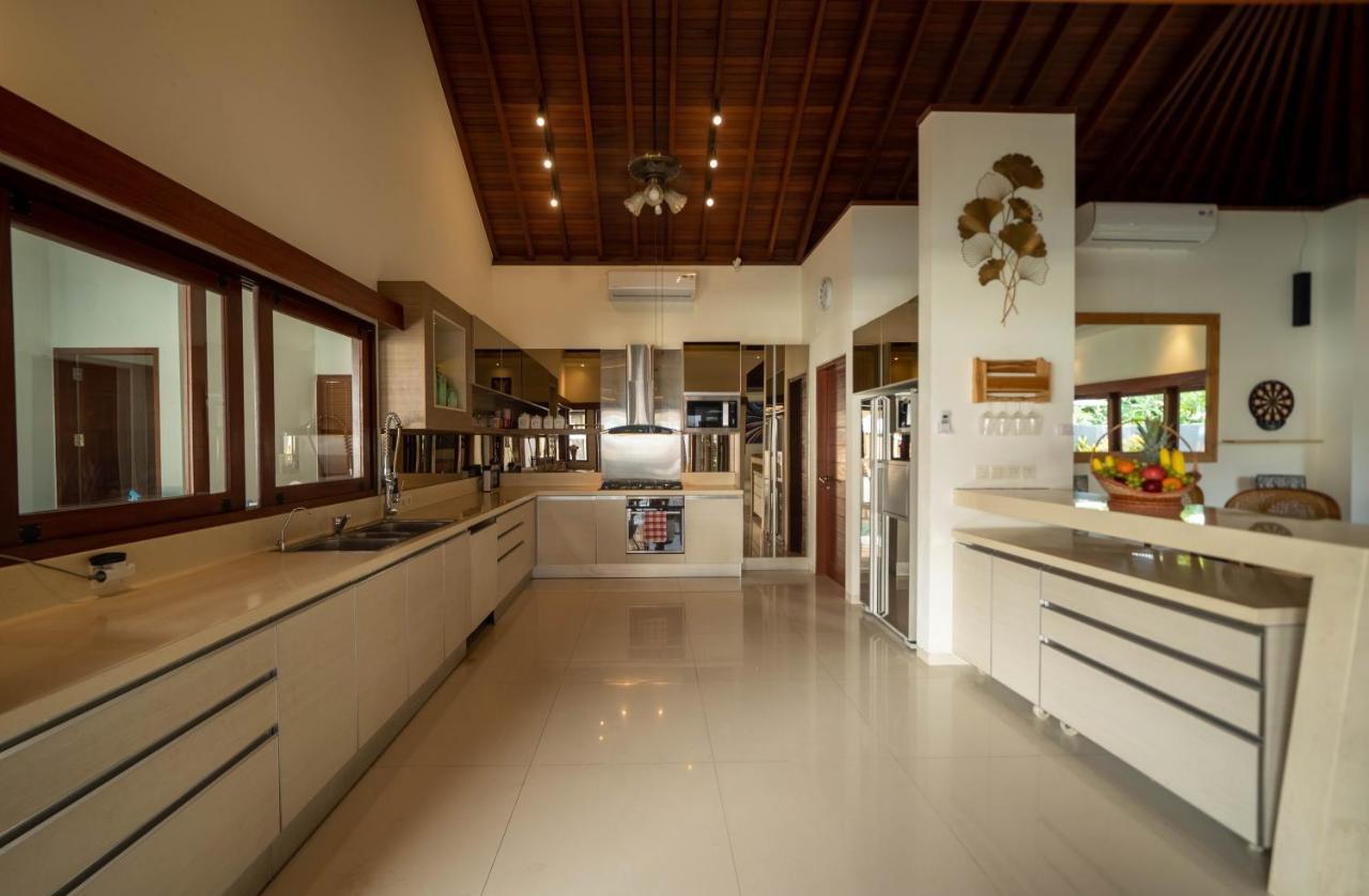 5 Bedroom Villa Sultan Luxury Entertainment And Relaxation Seminyak Dış mekan fotoğraf